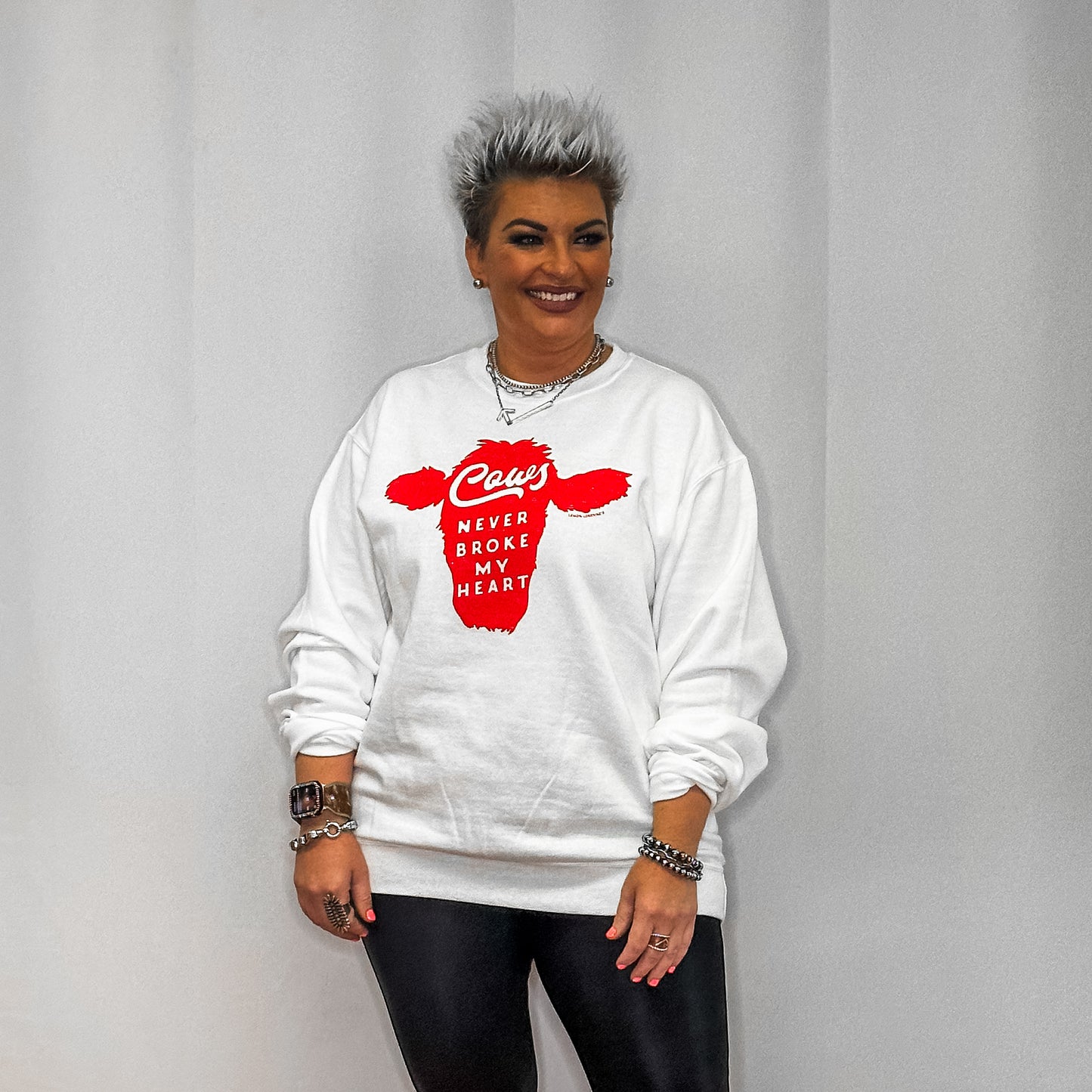 Cows Never Broke My Heart Graphic Sweatshirt - White