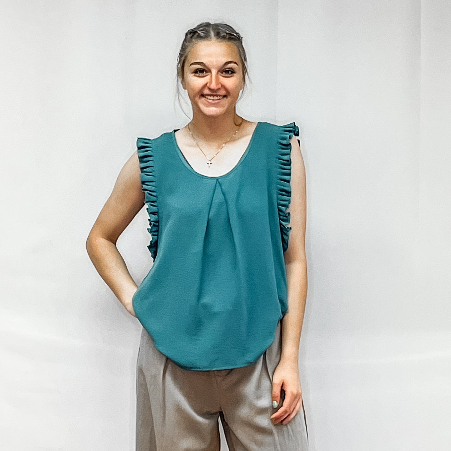 Ladies Woven Top - Sage Green