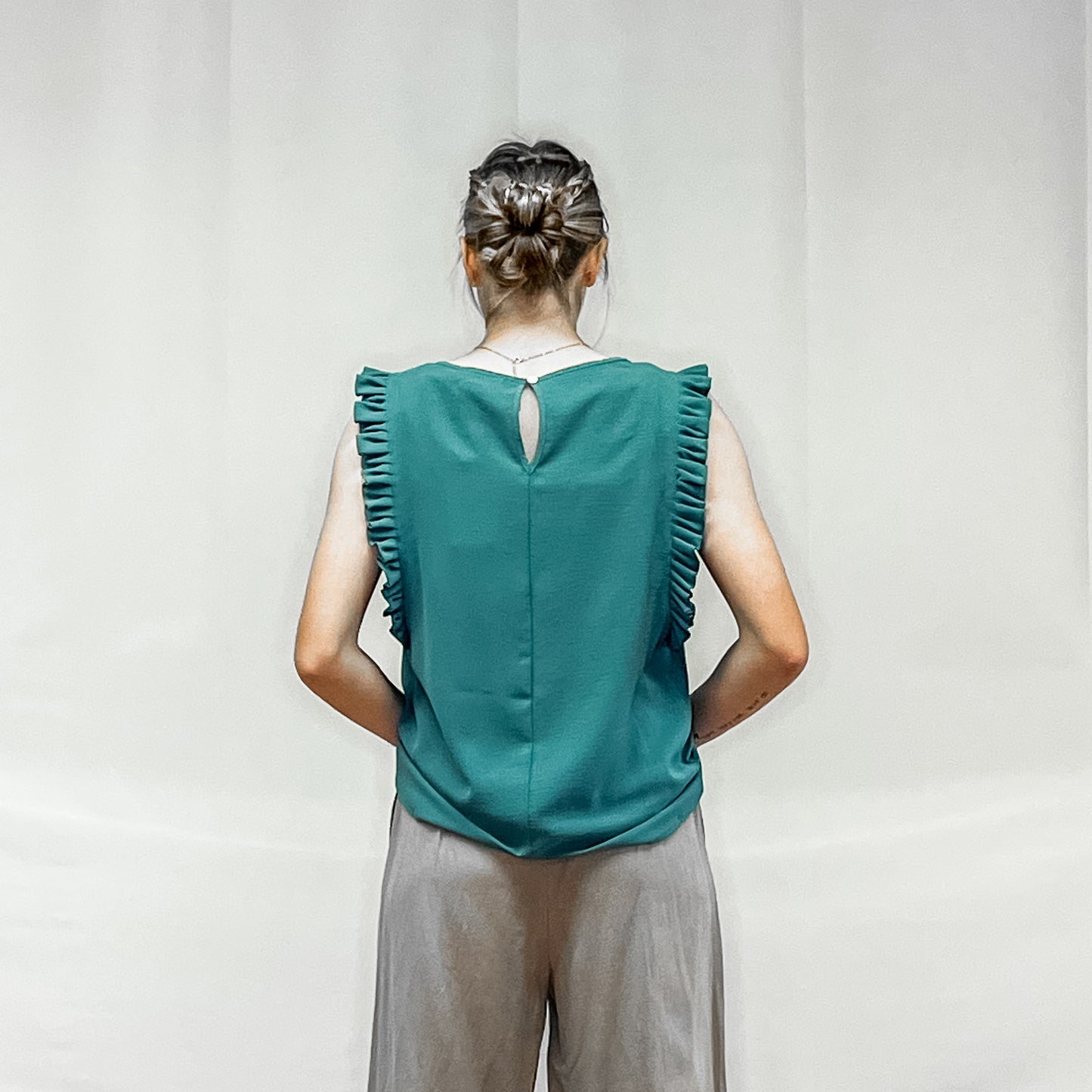 Ladies Woven Top - Sage Green